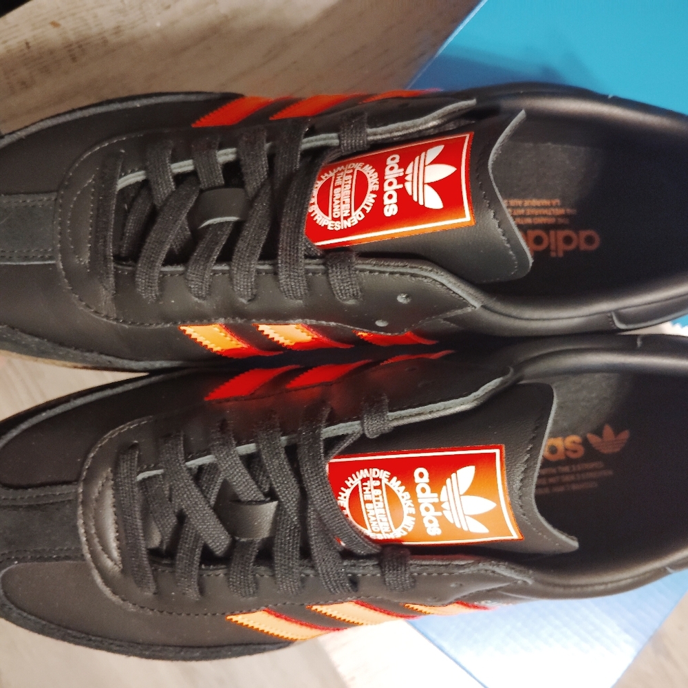 Adidas Originals Sambas Black Leather with Neon (glow) Orange Stripes Size 11 - Picture 3 of 5